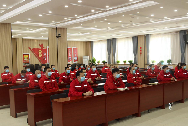 [图文]严酷落实“两个责任”一连深化周全从严治党-- 哈密分公司纪委组织寓目红色影戏《忠诚与起义》-Ag亚洲集团