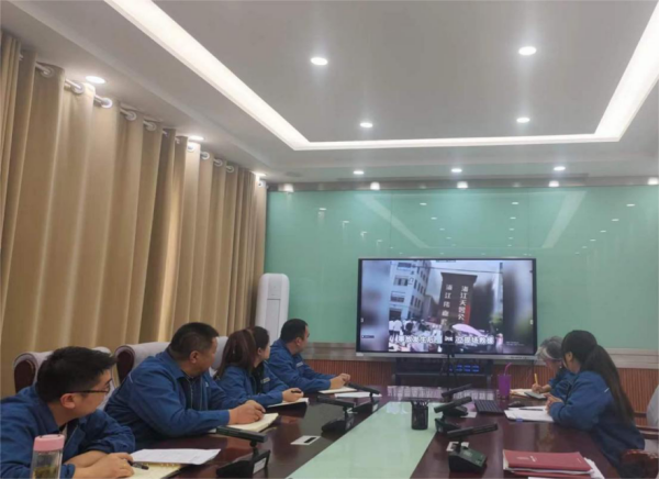 [图文]多彩主题党日活动 凝聚奋勇前行实力-Ag亚洲集团新闻