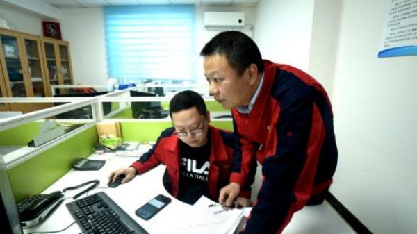 [图文]奋勇向前拓市场   争分夺秒签客户——售电公司圆满完成2024年度生意事情-下层动态