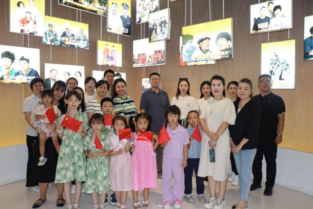 [图文]集团妇联组织开展“弘扬优异家风 传承中华美德”新疆家风馆旅行见学活动-Ag亚洲集团新闻