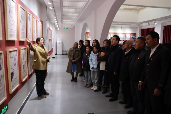 [图文]Ag亚洲集团集团驻阔勒吐克村事情队组织开展主题党日活动-Ag亚洲集团