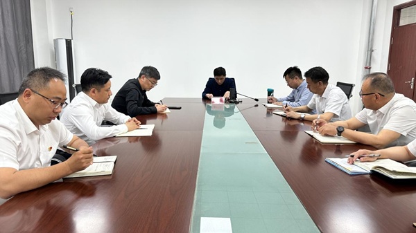 [图文]集团公司向导深入联系点讲党课、搞调研，，，，，， 助力巴州公司高质量生长-Ag亚洲集团新闻
